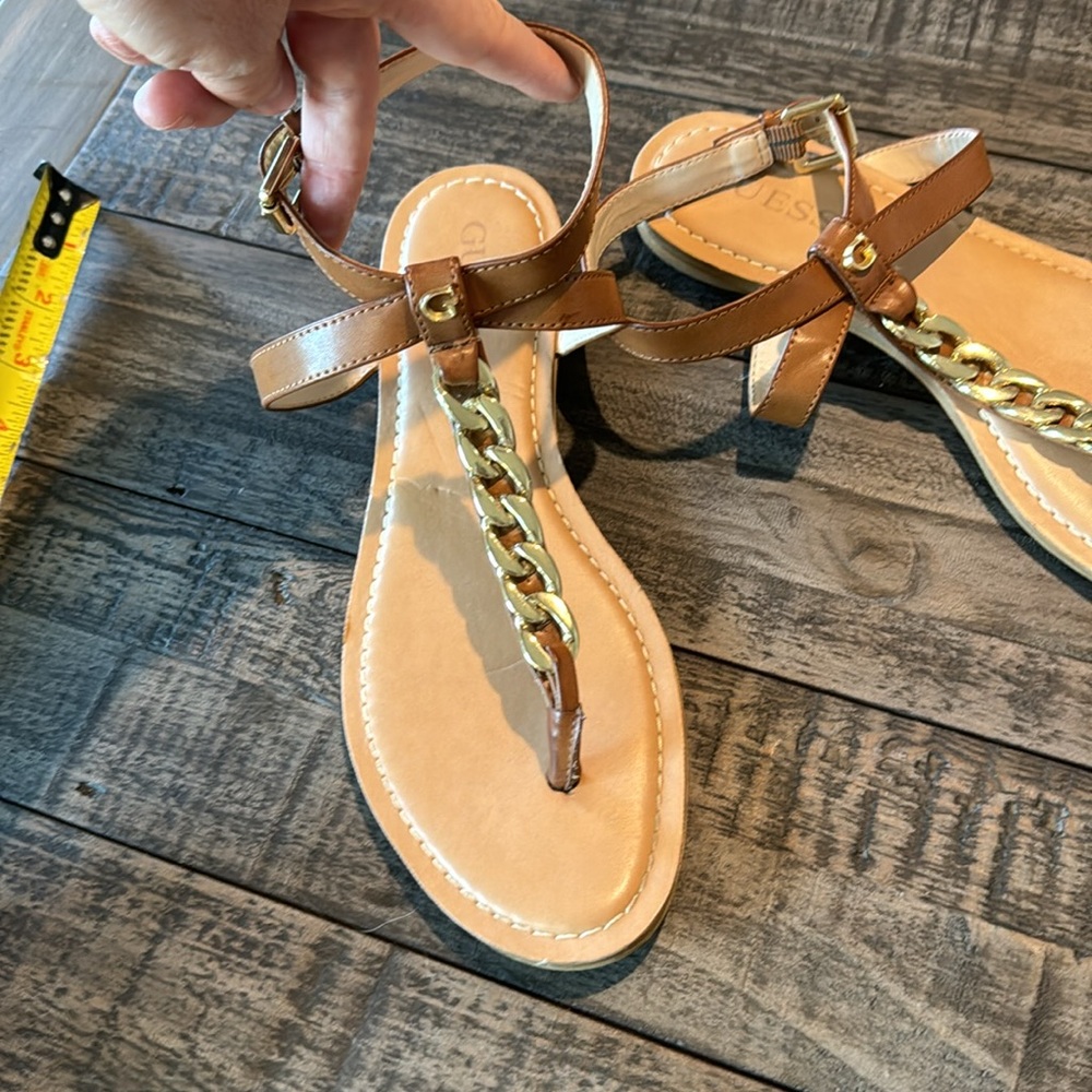 🤎Guess Gold Chain Cognac Leather Ankle Strap Sandals 🤎